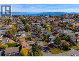 2279 Bradford Ave, Sidney, BC V8L2C9 Photo 30