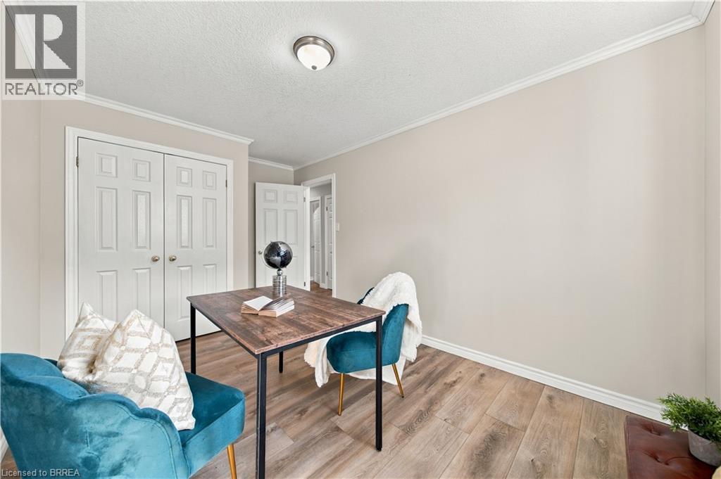 4 Macpherson Drive — photo 23