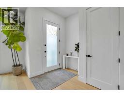 316 28 Avenue NE - photo 15