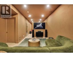 316 28 Avenue NE - photo 32
