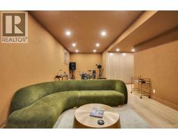 316 28 Avenue NE - photo 33