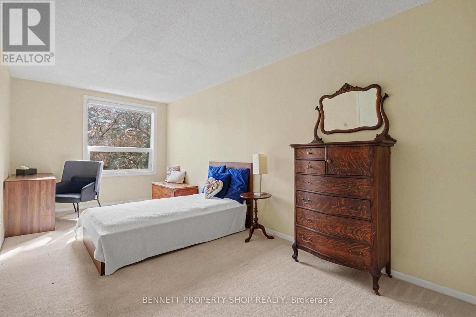 100 Hillside Drive — photo 14