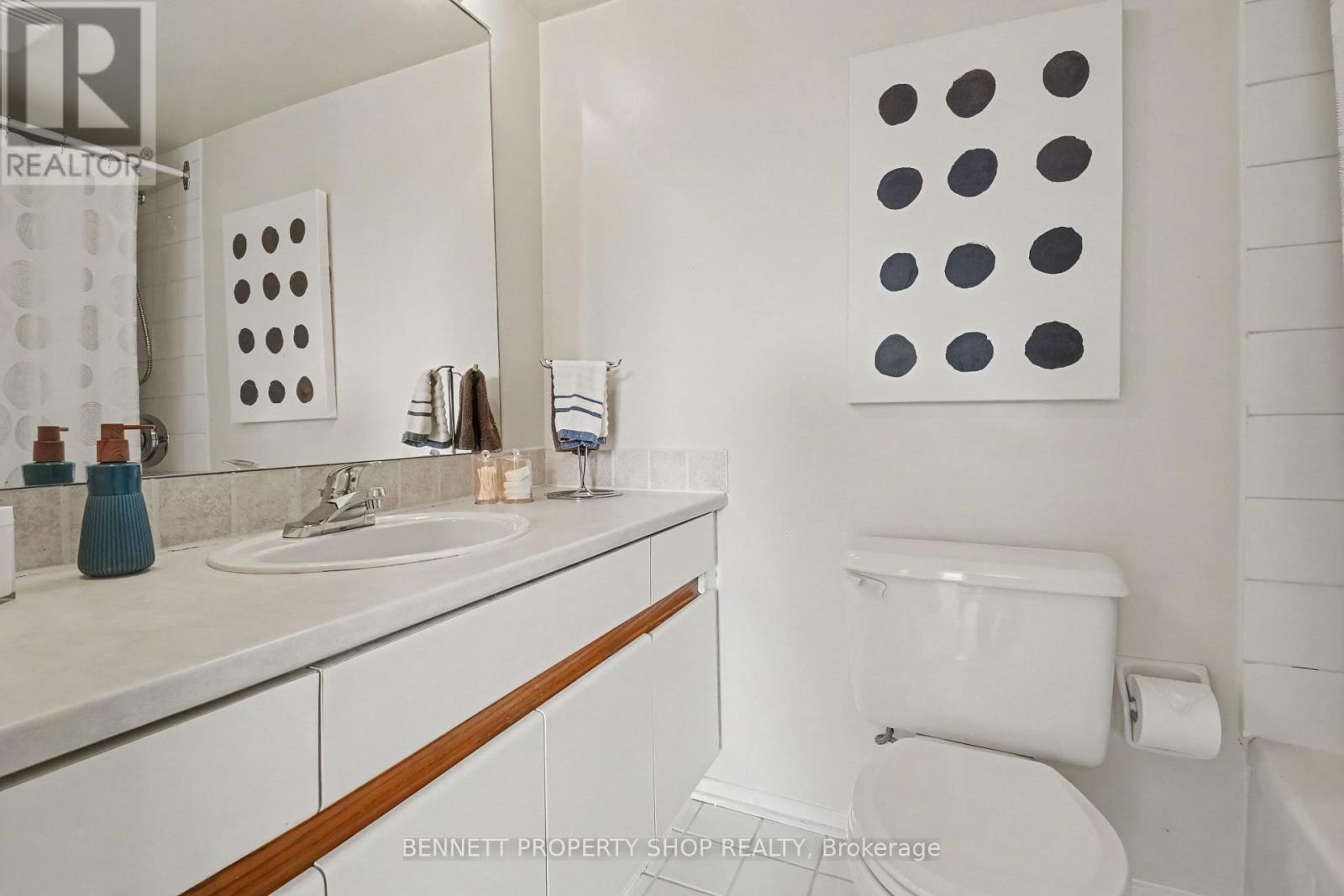 100 Hillside Drive — photo 17