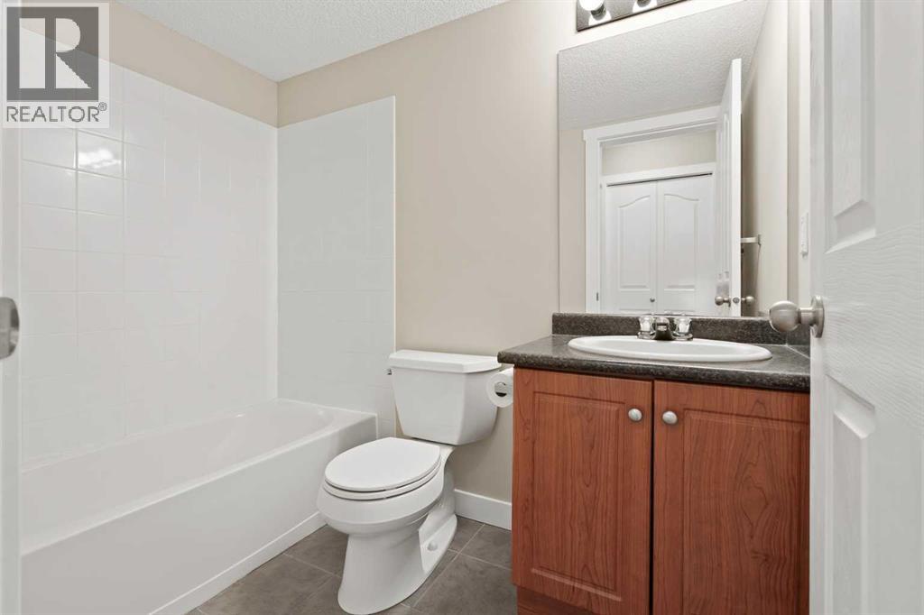 4222, 60 Panatella Street NW photo 30