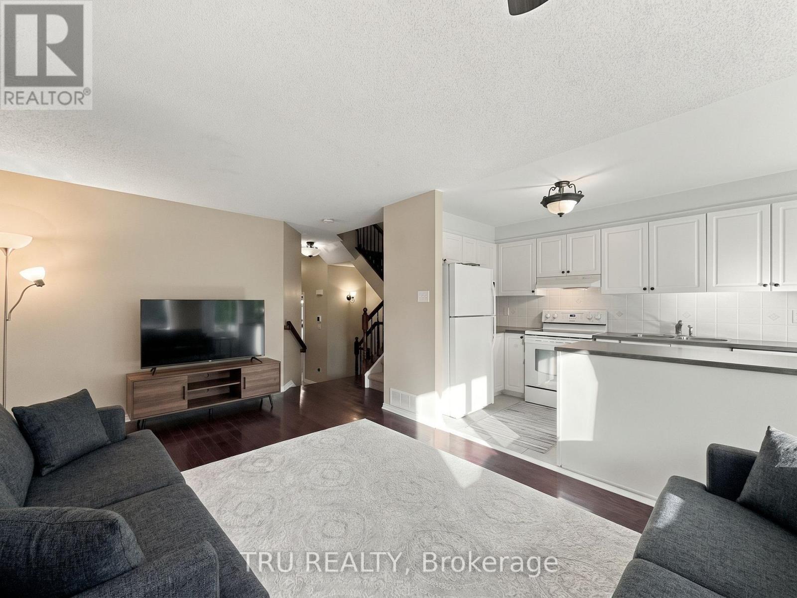 48 - 336 HILLSBORO PRIVATE, Ottawa — photo 6