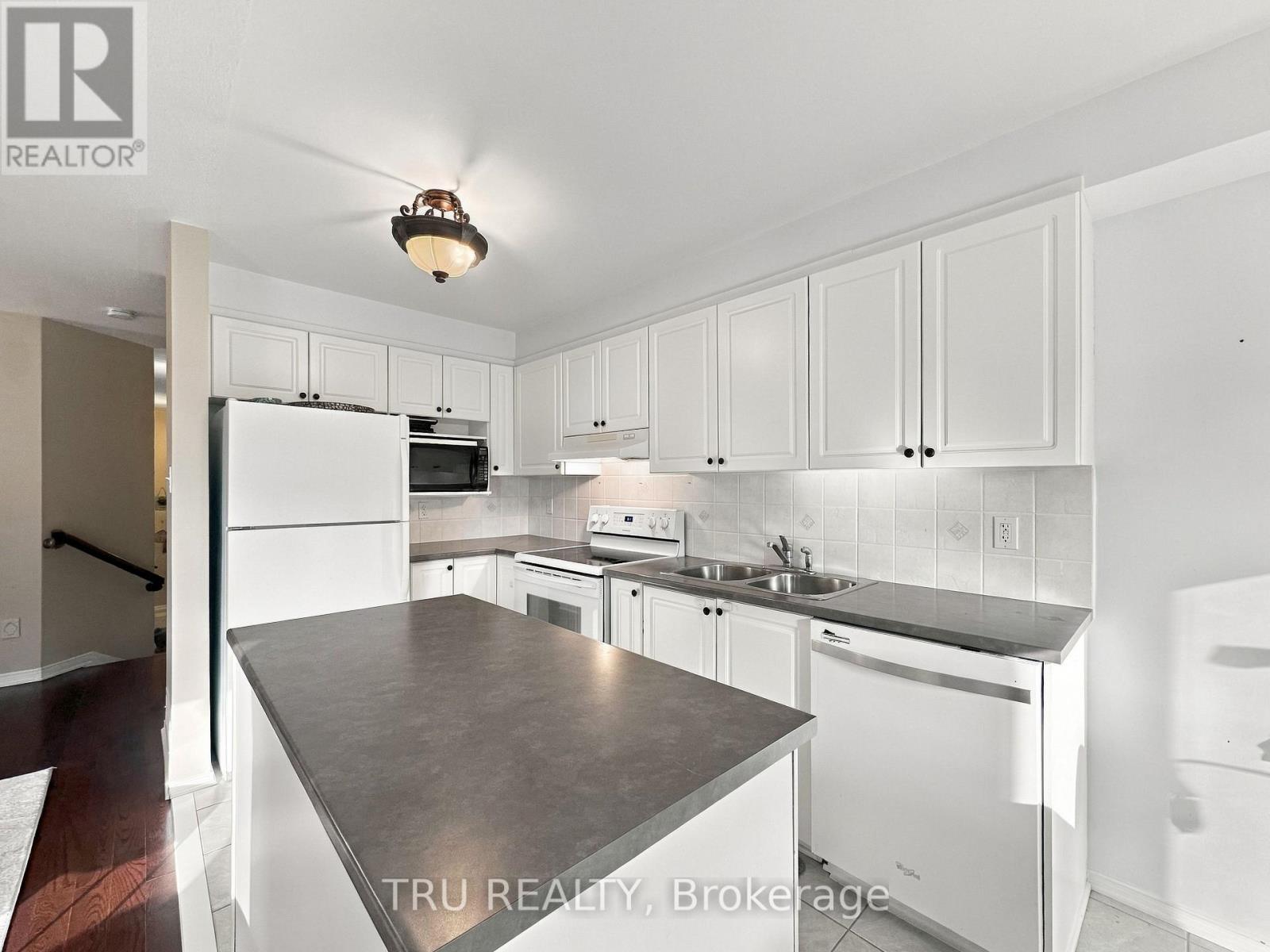 48 - 336 HILLSBORO PRIVATE, Ottawa — photo 9