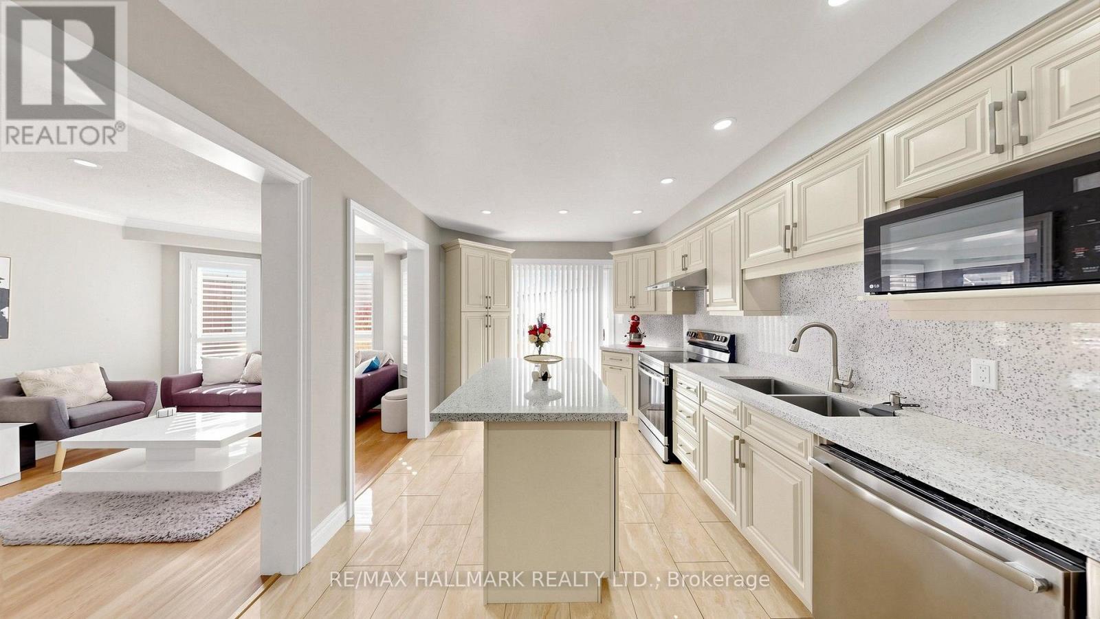 336 ST JOAN OF ARC AVENUE, Vaughan (Maple) — photo 11