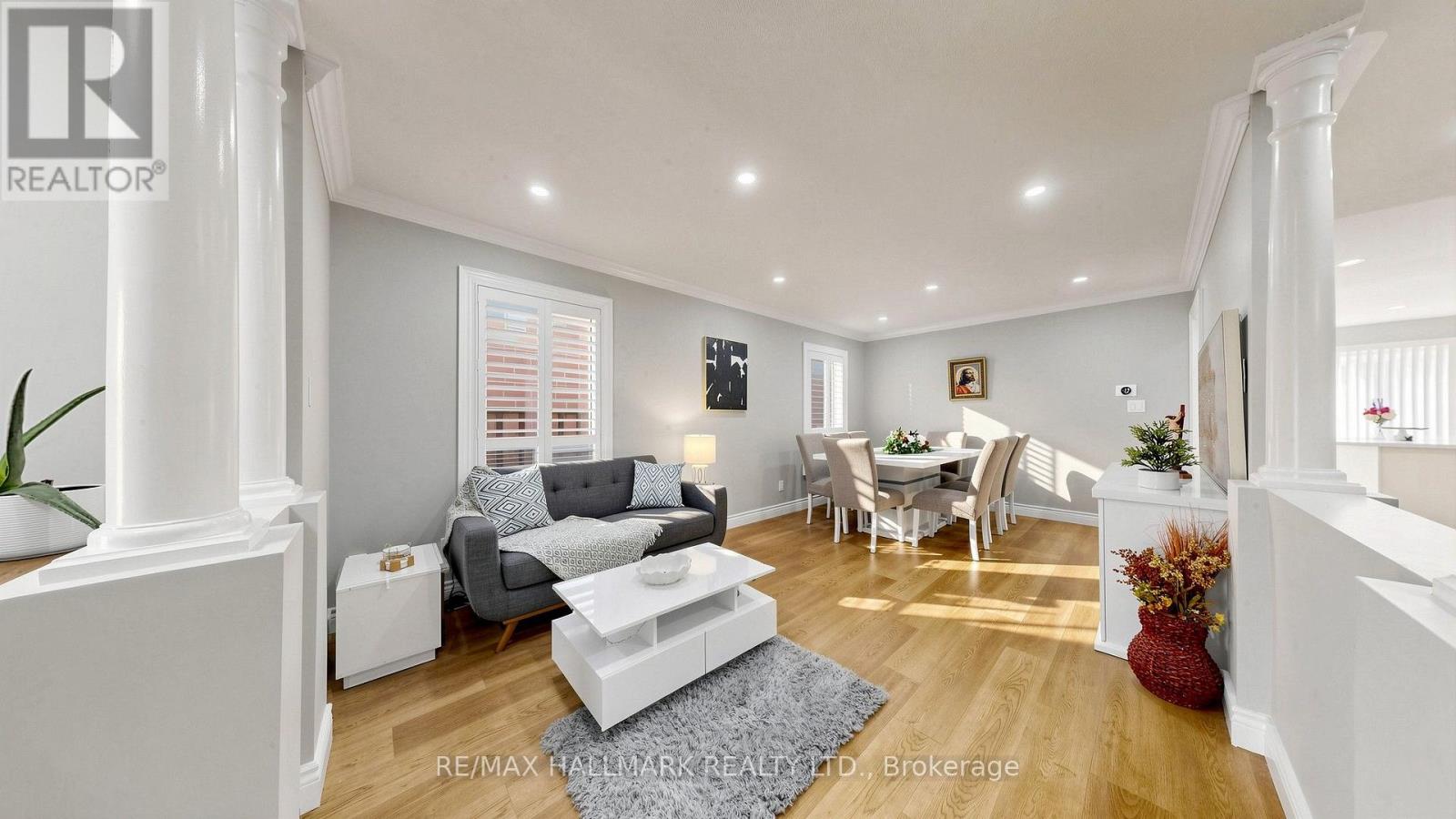 336 ST JOAN OF ARC AVENUE, Vaughan (Maple) — photo 4