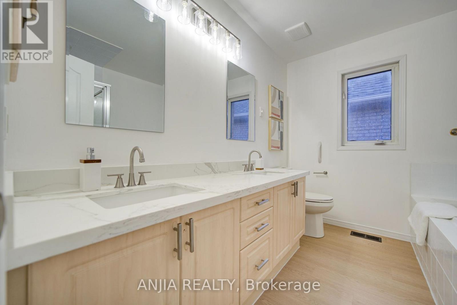 173 Russell Jarvis Drive, Markham, ON photo 33
