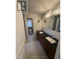 16 Dungannon Drive, Markham, ON L6C0K1 Photo 10