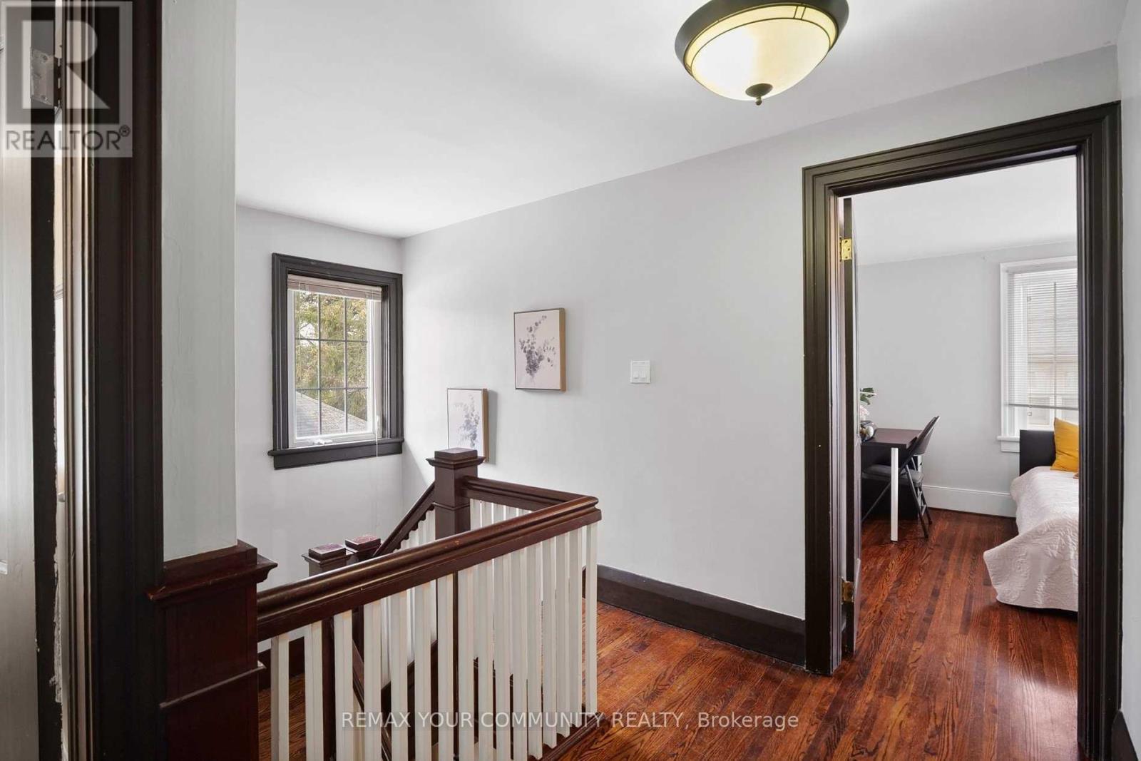 19 MARK STREET - 15
