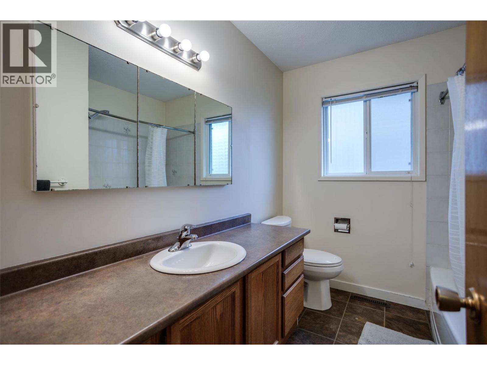  950 & 952 Stockwell Avenue, Kelowna