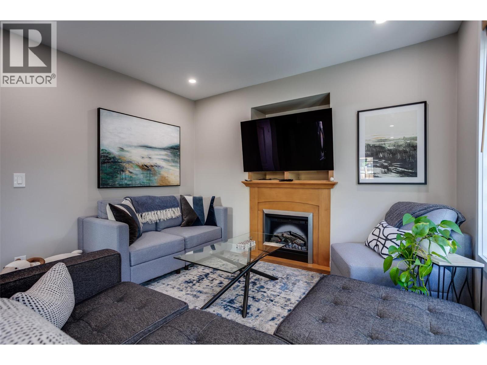  950 & 952 Stockwell Avenue, Kelowna