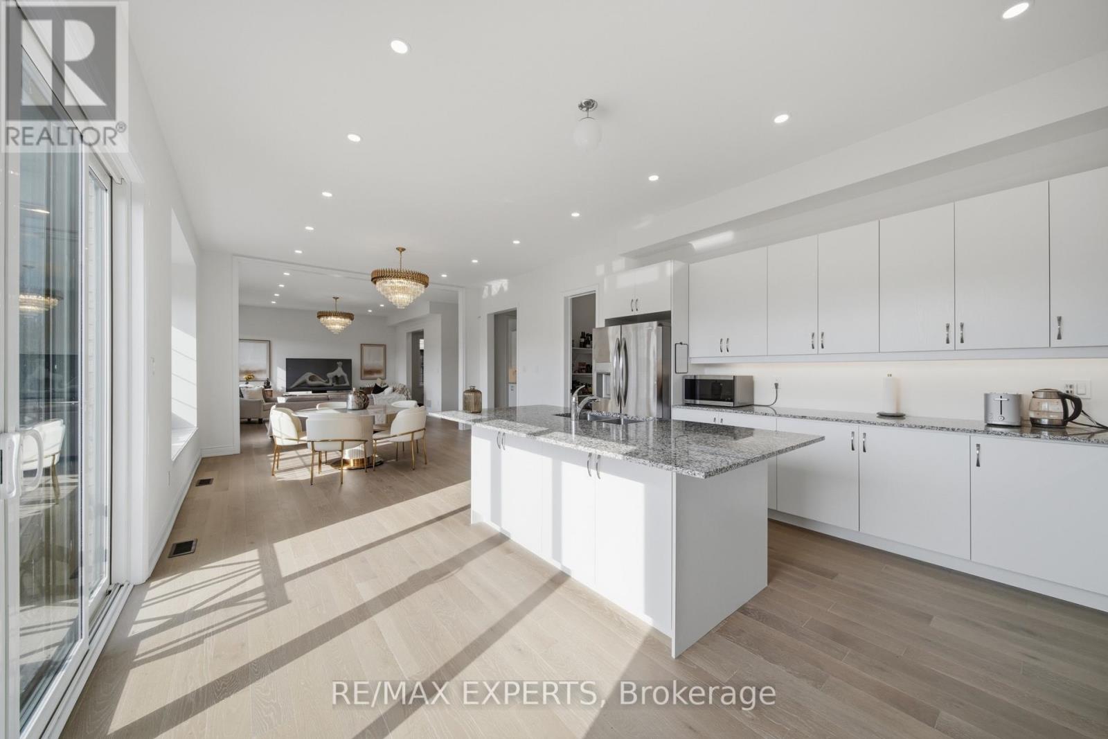 211 Stormont Trail, Vaughan, ON photo 20