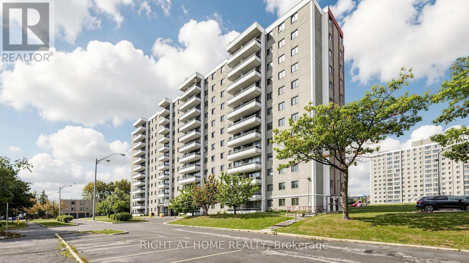904- 100 Lotherton Pathway, Toronto, ON photo 4