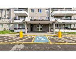 904 - 100 Lotherton Pathway, Toronto, ON M6B2G8 Photo 6