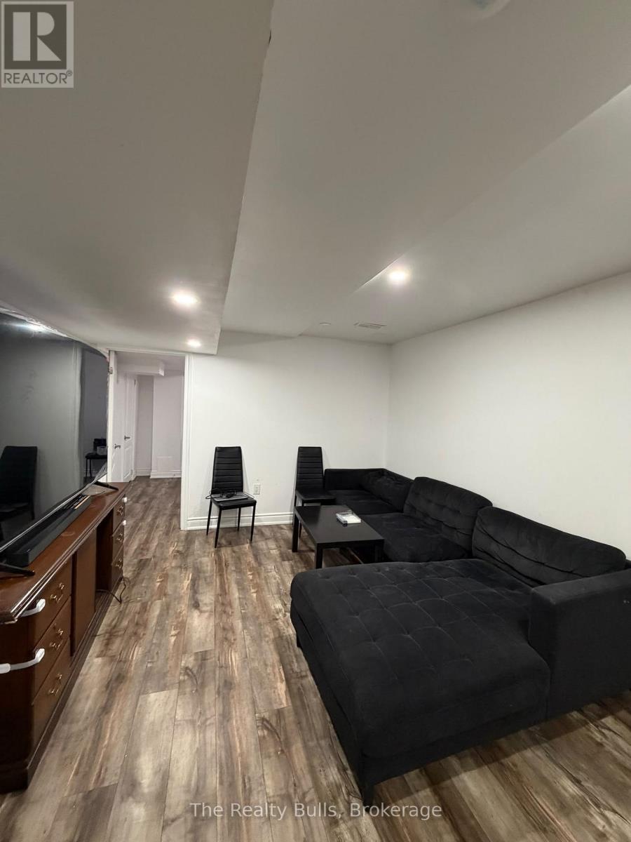 BASEMENT - 4 FAIRHILL AVENUE, Brampton (Fletcher's Meadow) — photo 7