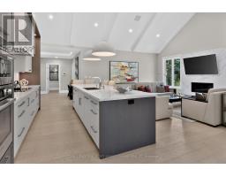 713 Hidden Grove Lane, Mississauga, ON L5H4L2 Photo 12