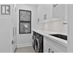 713 Hidden Grove Lane, Mississauga, ON L5H4L2 Photo 23