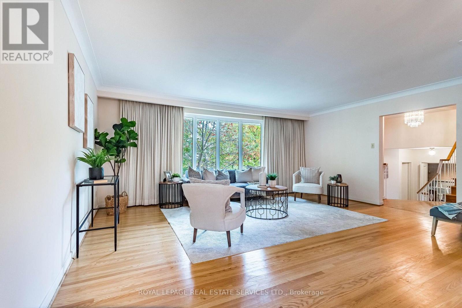 220 Edenbridge Drive, Toronto, ON photo 5