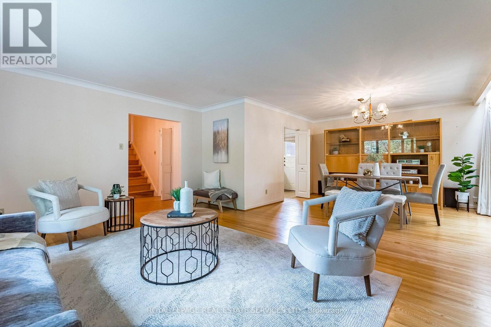 220 Edenbridge Drive, Toronto, ON photo 6