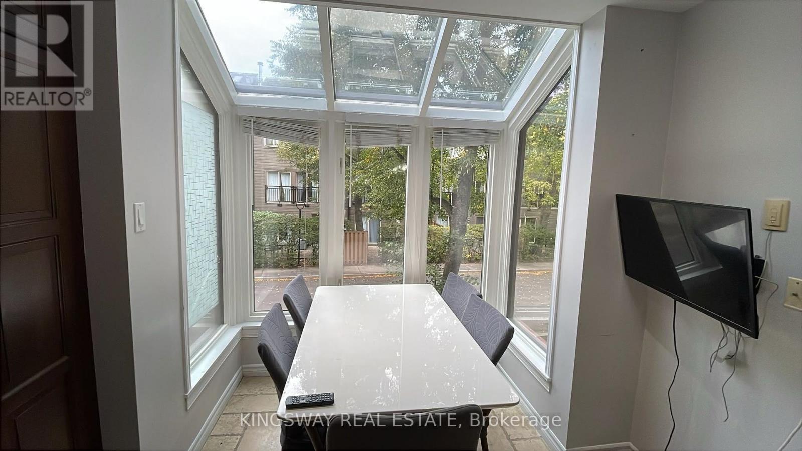 1120 Queens Avenue — photo 16
