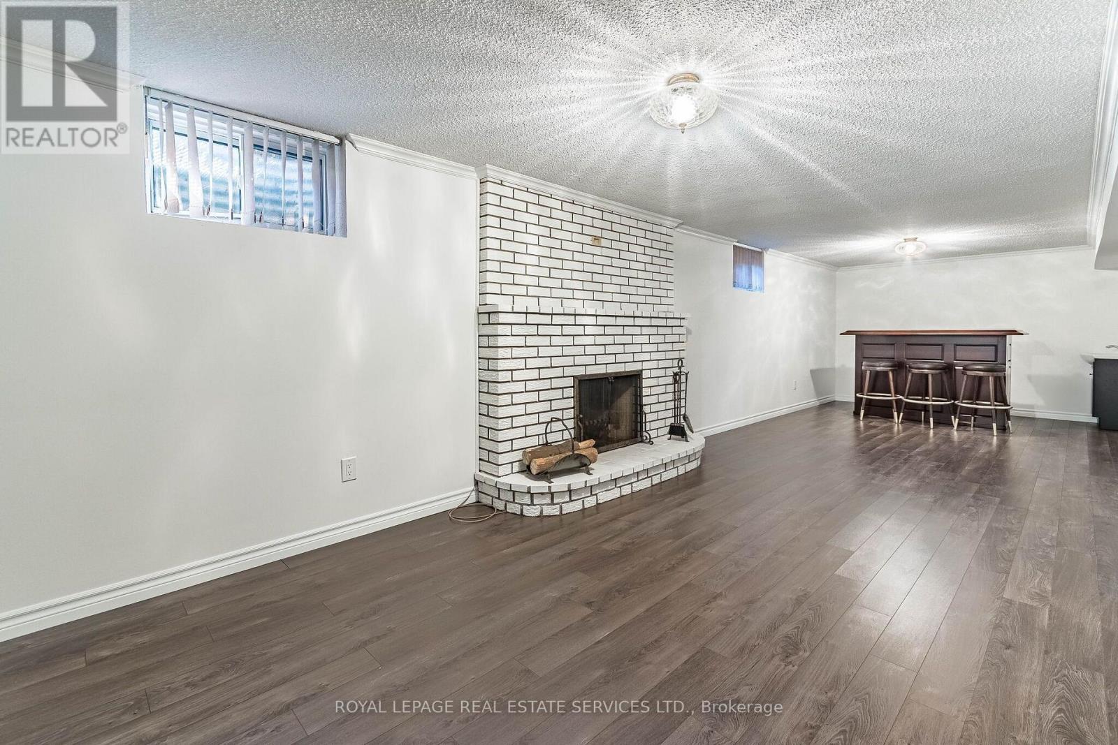 213 The Kingsway, Toronto, ON photo 26