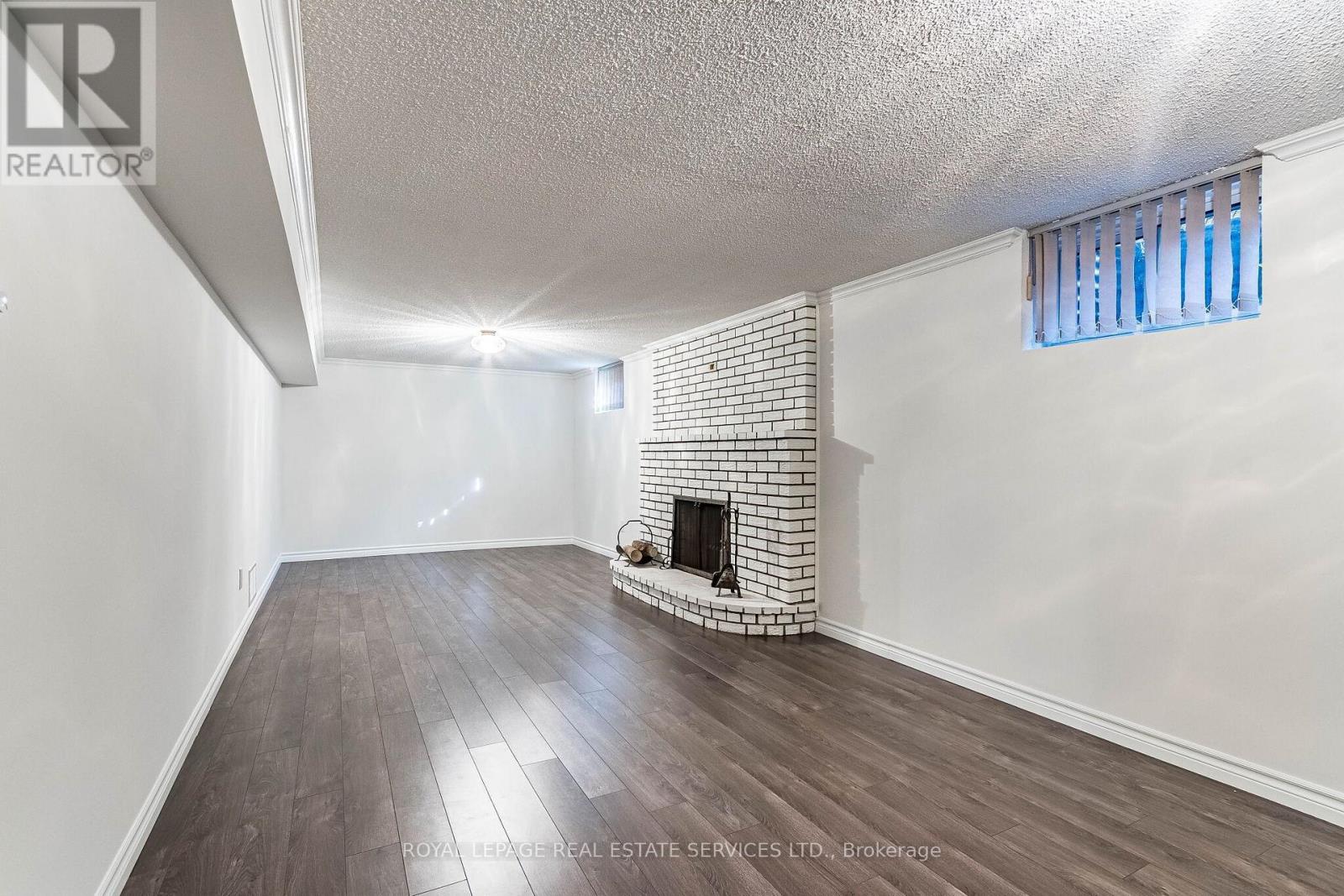 213 The Kingsway, Toronto, ON photo 27