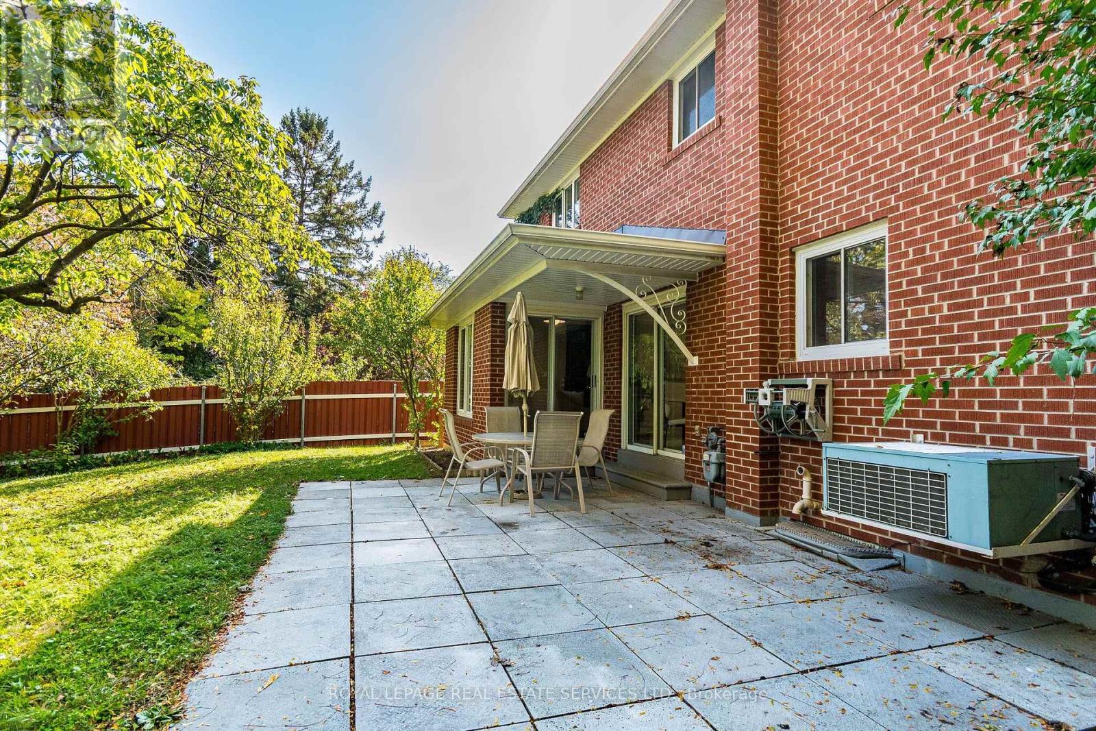 213 THE KINGSWAY - 31