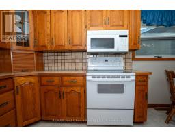 Sunroom - 942 Crowe Avenue, Fort Frances, ON P9A2L9 Photo 6