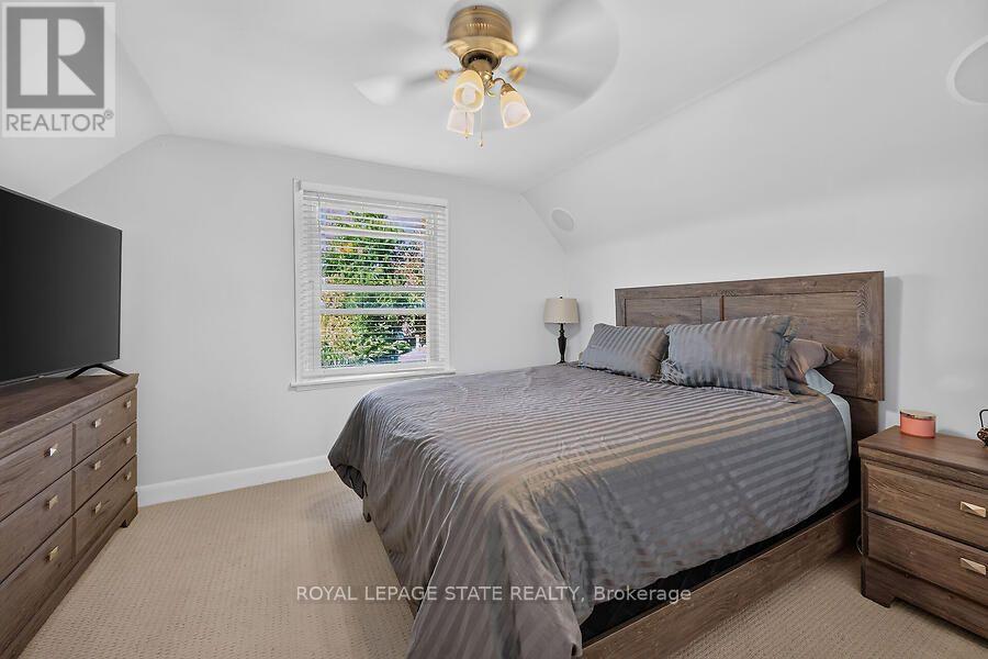 202 East 26th Street, Hamilton, ON photo 24