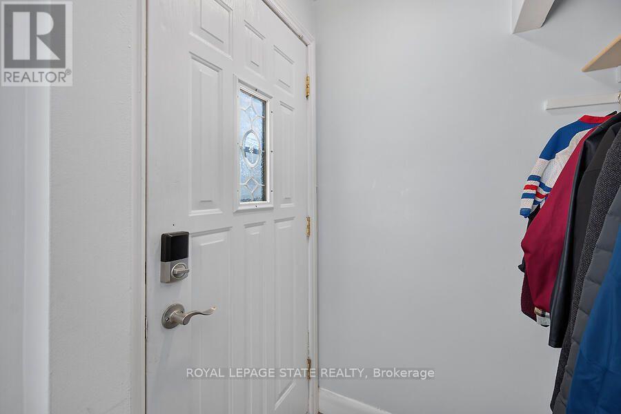 202 East 26th Street, Hamilton, ON photo 8