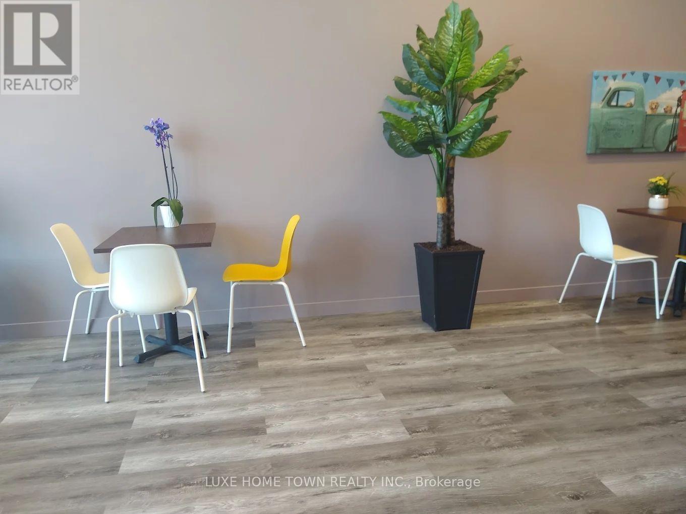 300 - 3 WOODLAWN ROAD W, Guelph (Exhibition Park) — photo 6