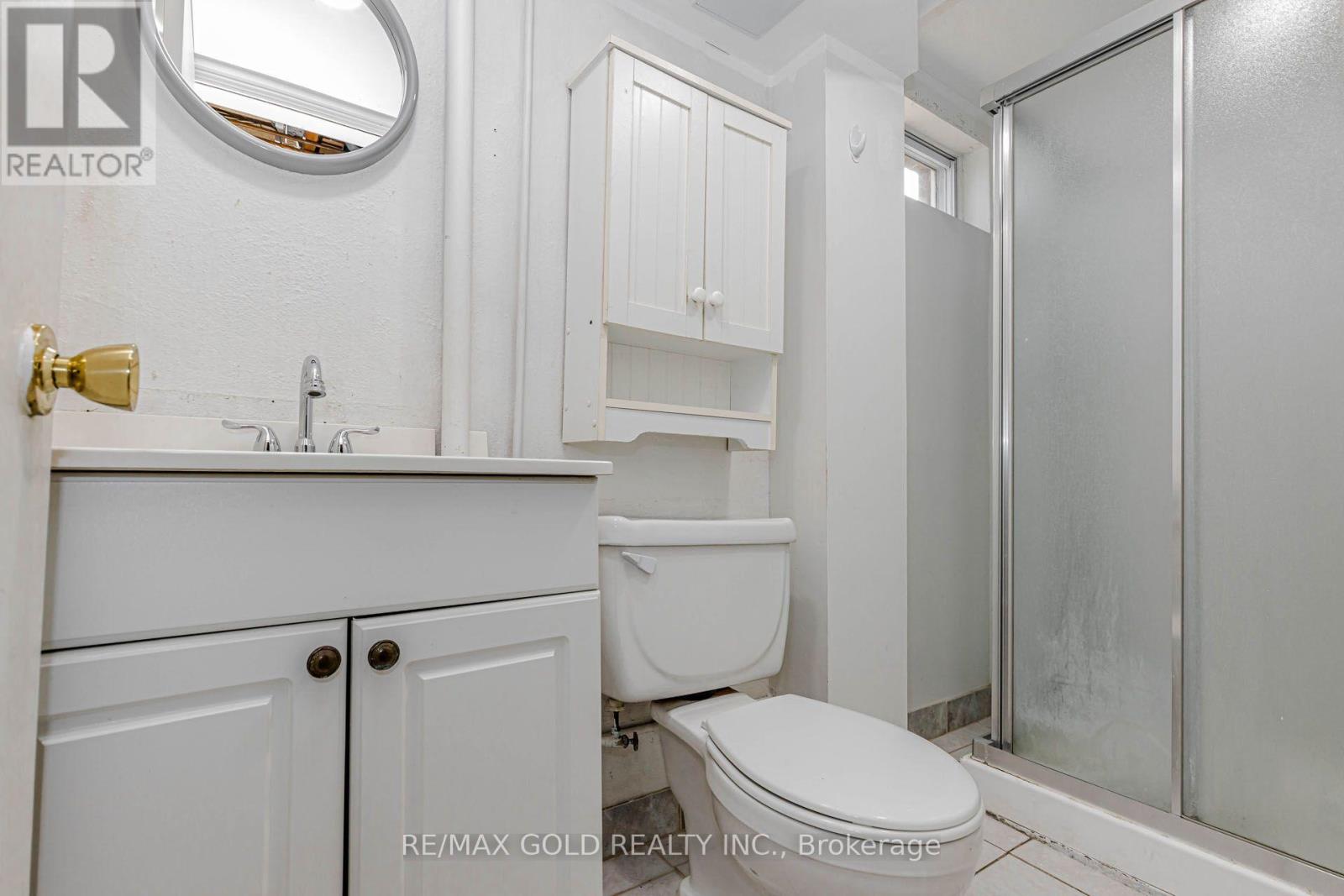 49 Kenneth Avenue — photo 36