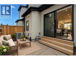 2106 49 Avenue SW - photo 18