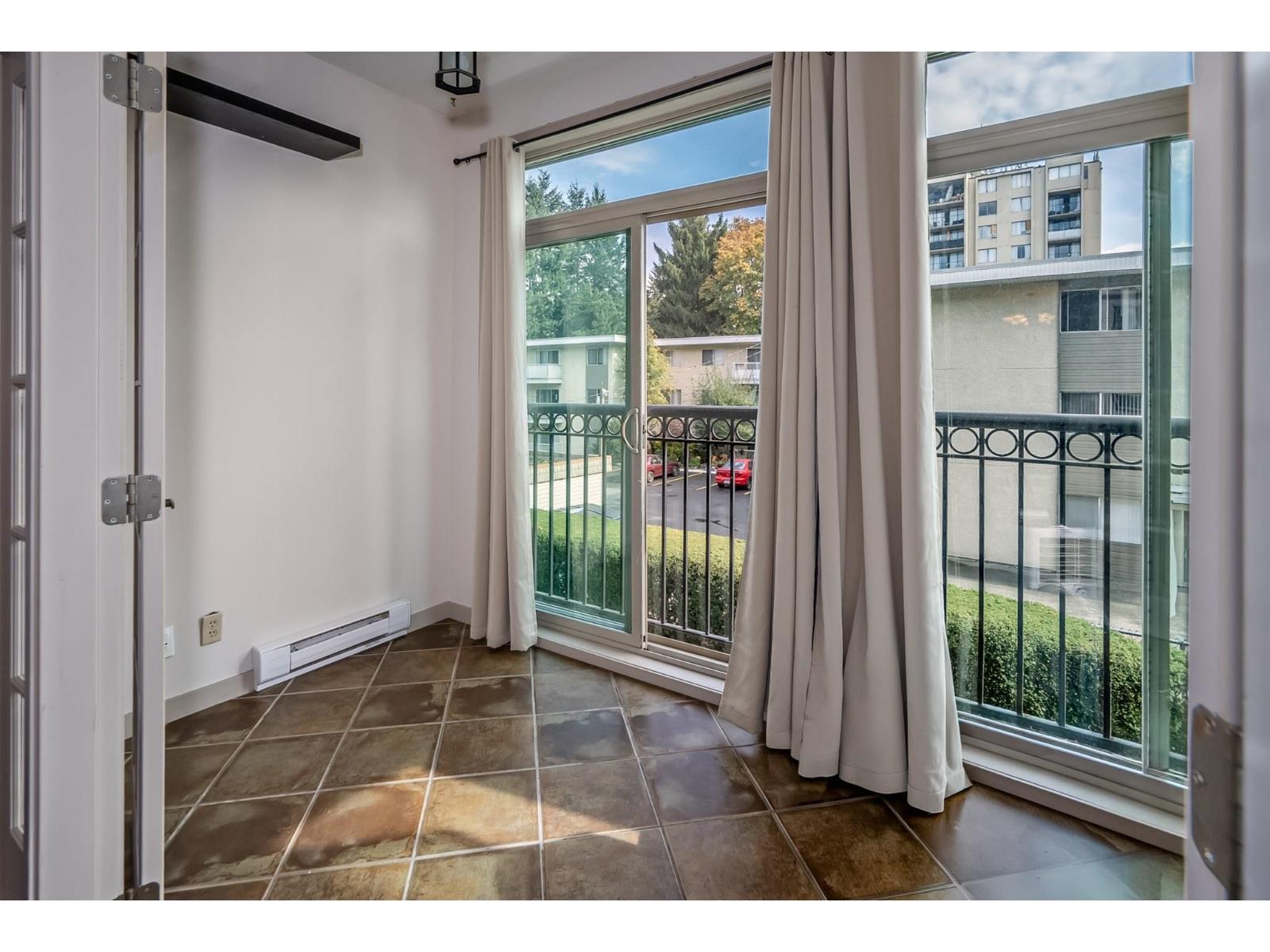Photo of 207 33485 SOUTH FRASER WAY 29