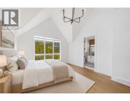 434 23 Avenue NW - photo 30