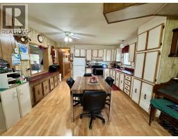 4784 Selkirk Avenue, Edgewater, BC V0A1E0 Photo 11