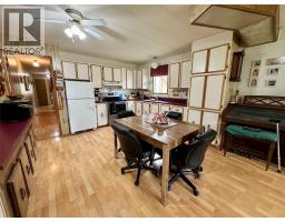 4784 Selkirk Avenue, Edgewater, BC V0A1E0 Photo 10
