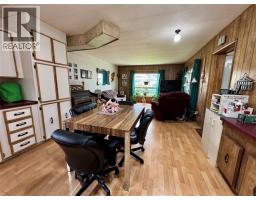 4784 Selkirk Avenue, Edgewater, BC V0A1E0 Photo 12