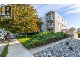 625 Rowcliffe Avenue Unit# 305, Kelowna, BC V1Y5Y8 Photo 30