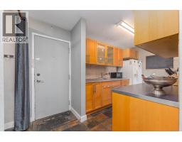625 Rowcliffe Avenue Unit# 305, Kelowna, BC V1Y5Y8 Photo 9