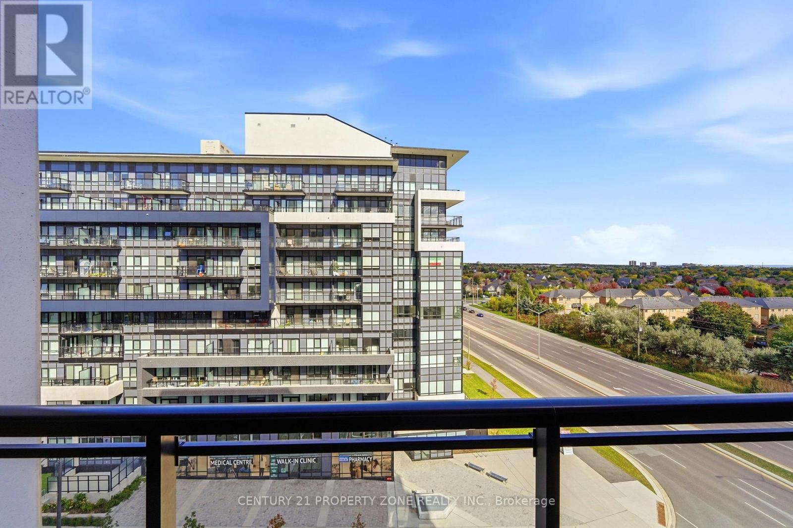 #719 405 DUNDAS STREET W - 28