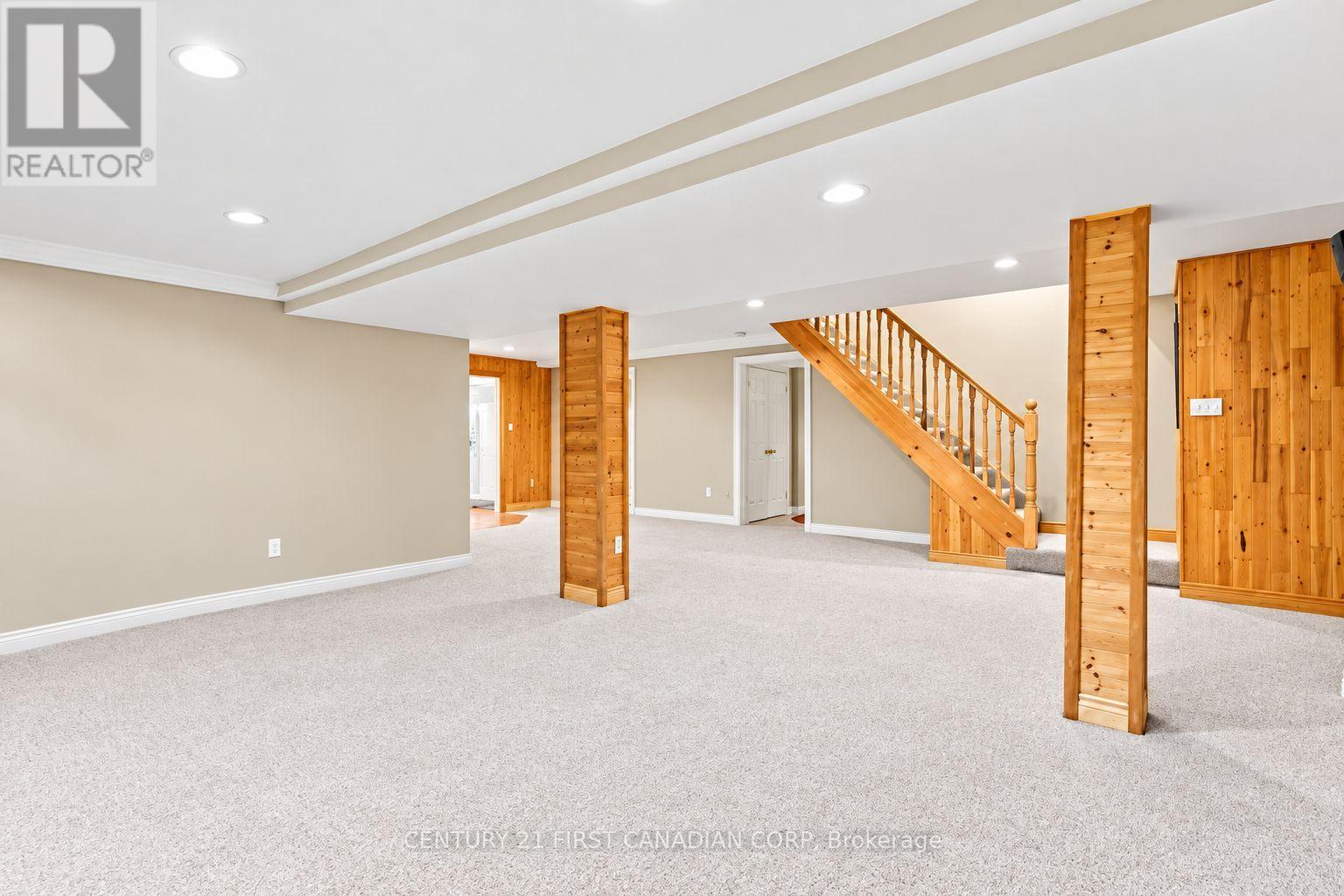 122 Sunnyside Drive — photo 34