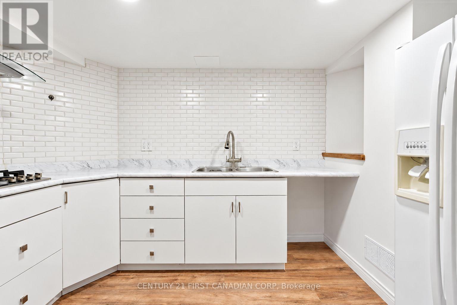 122 Sunnyside Drive — photo 36