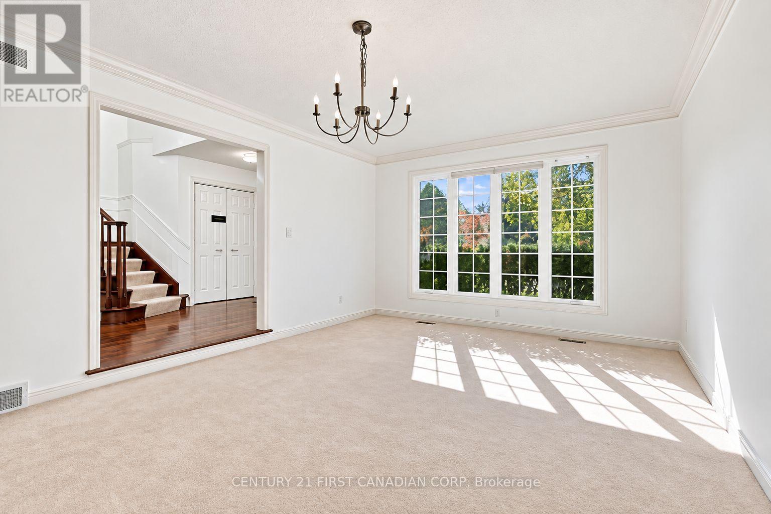 122 Sunnyside Drive — photo 8