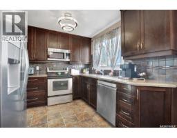 Family room - 3887 Miyo-wâhkôhtowin Road, Saskatoon, SK S7L5T1 Photo 7