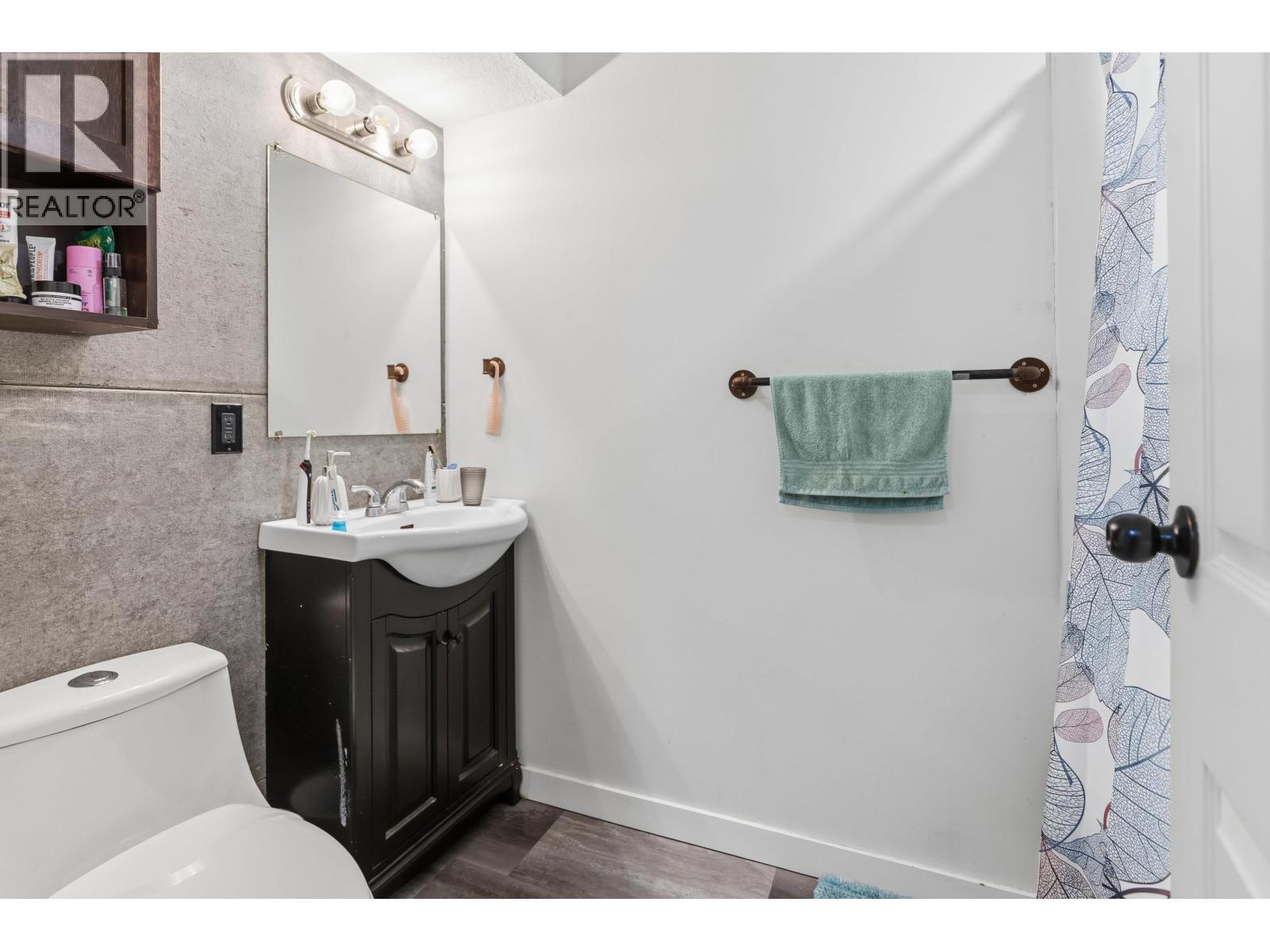 5659 BROCK DRIVE - 23