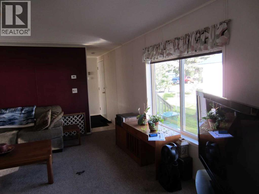 Photo 15 of 23