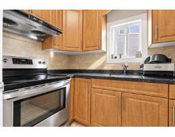 14577 80b Avenue, Surrey, BC V3S2V4 Photo 14